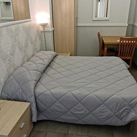 Bed And Breakfast Piramide Roma Ngoại thất bức ảnh